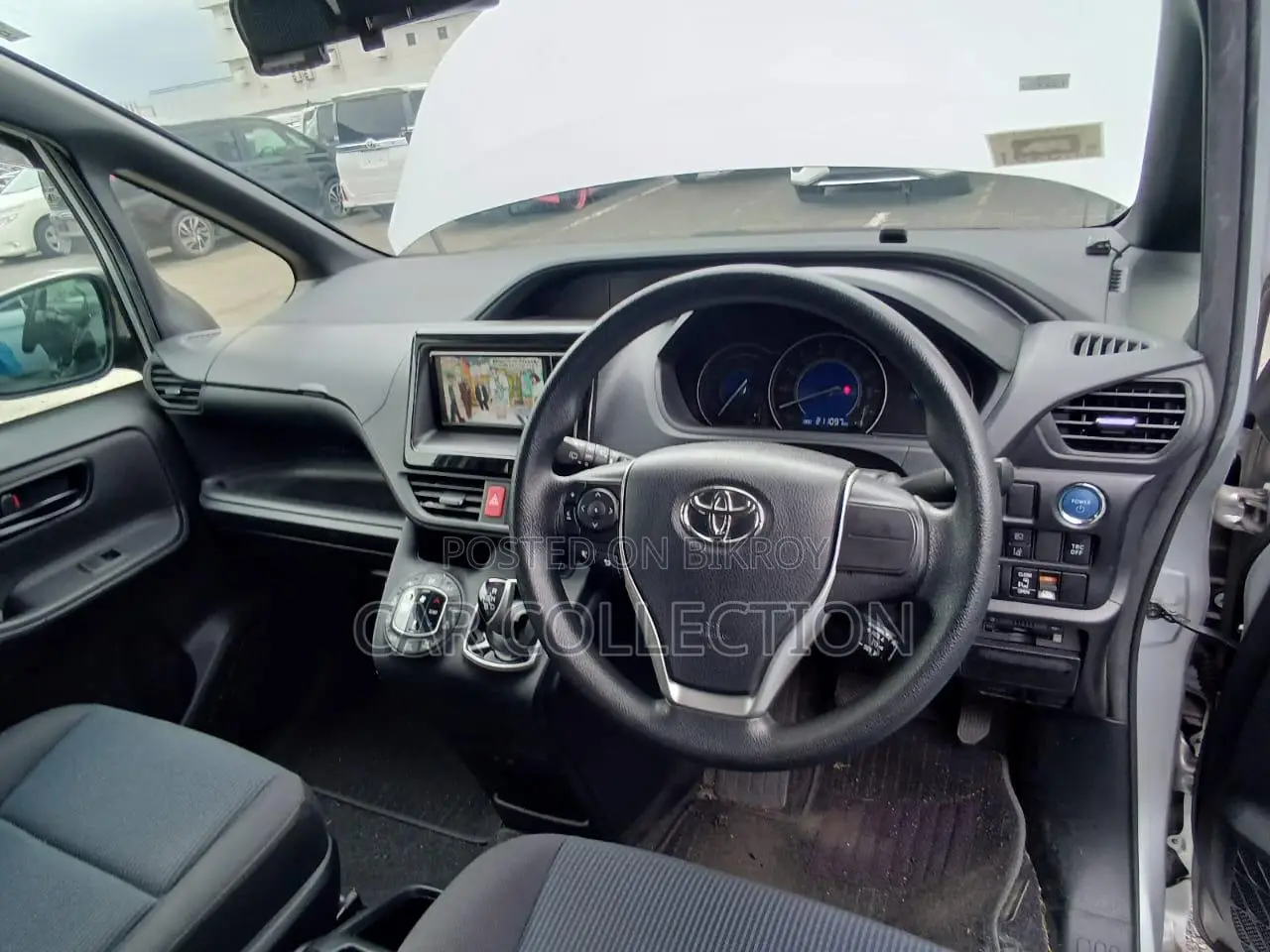 Toyota Esquire Gi Premium 2020