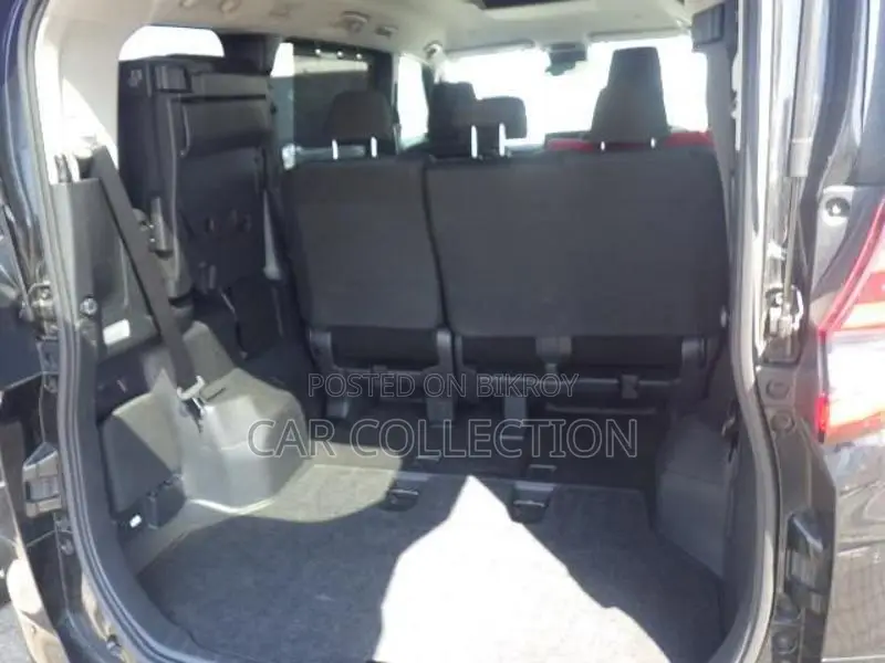Toyota Esquire Gi Premium 2020