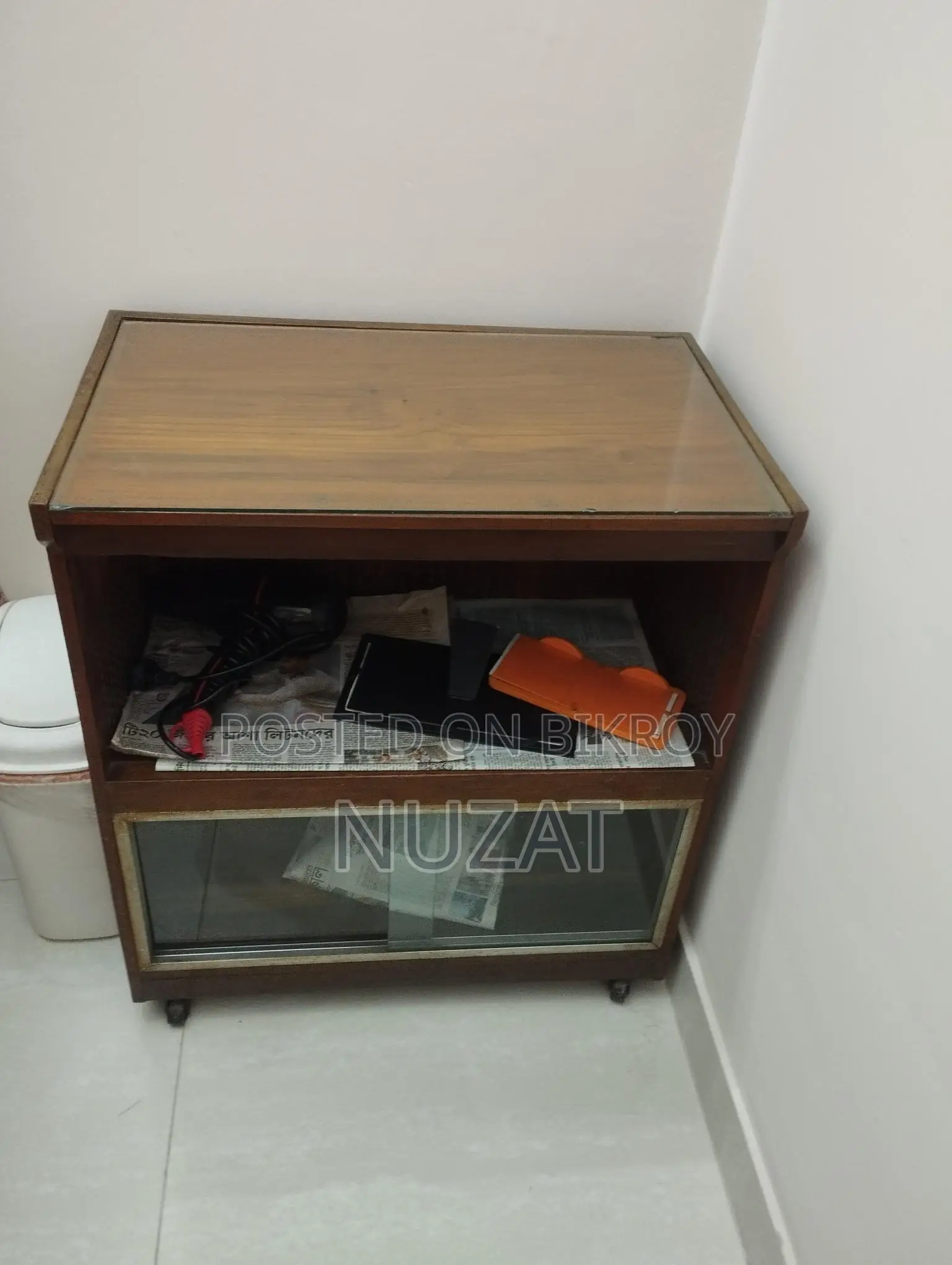 Tv trolley