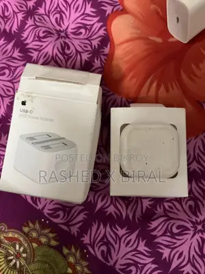 Original Apple Adapter