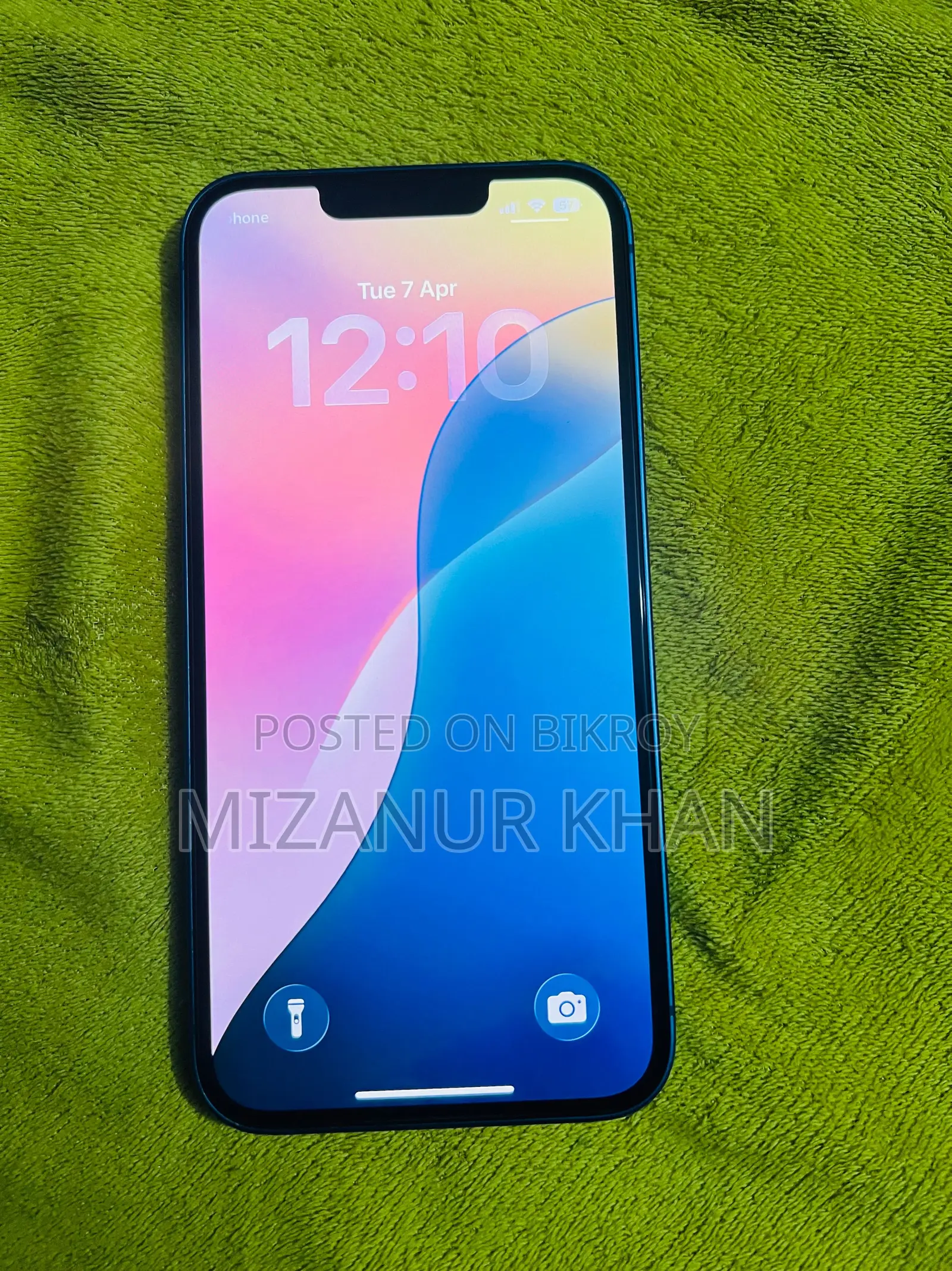 Apple iPhone 13 (Used)