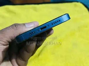 Apple iPhone 13 (Used)