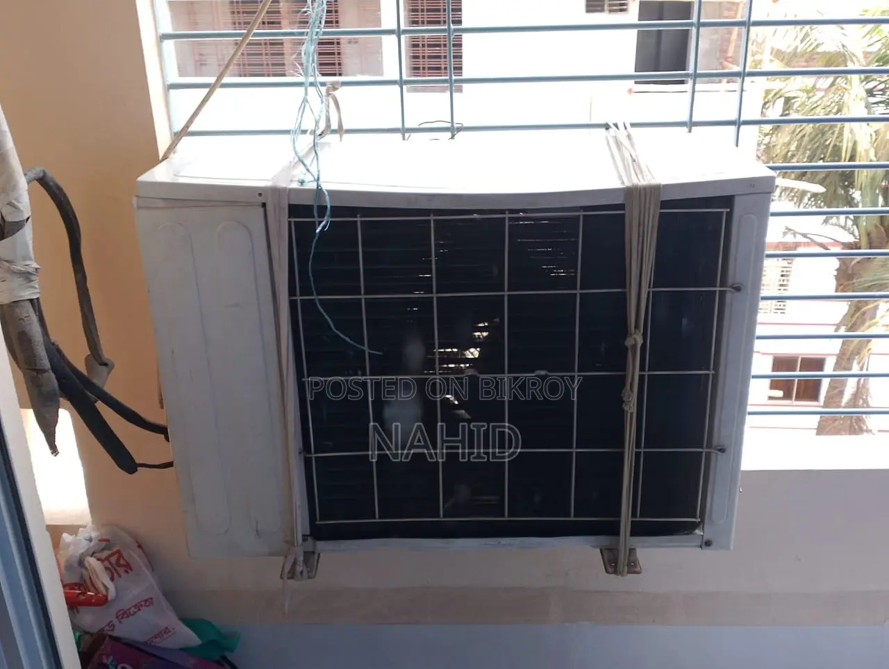 2 Ton Carrier AC (Non-Inverter)
