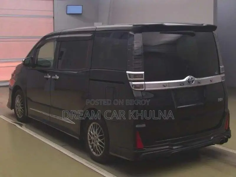 Toyota Voxy ZS Kirameki3 2021