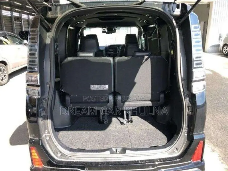 Toyota Voxy ZS Kirameki3 2021