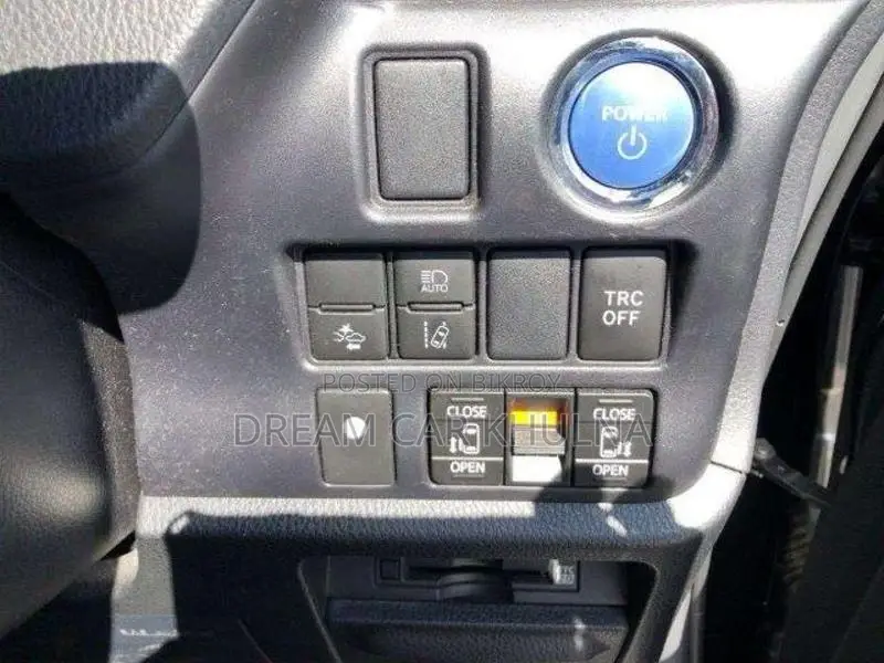 Toyota Voxy ZS Kirameki3 2021