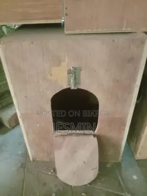 খাঁচা ও ব্লিডিং বক্স