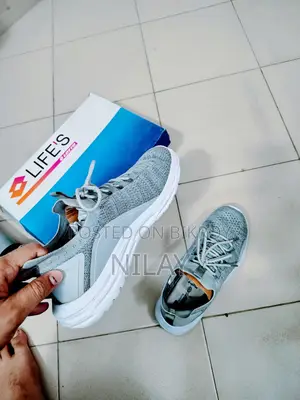 Loto Sneakers/ Sports Shoes Size 41
