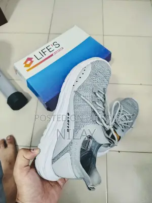 Loto Sneakers/ Sports Shoes Size 41