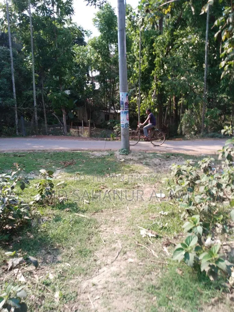 সুলভ মূল্যে অত্যন্ত মনোরম পরিবেশের জমি বিক্রয়