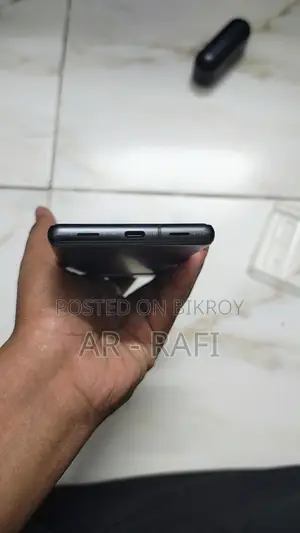 Google 7a 8 128 (Used)