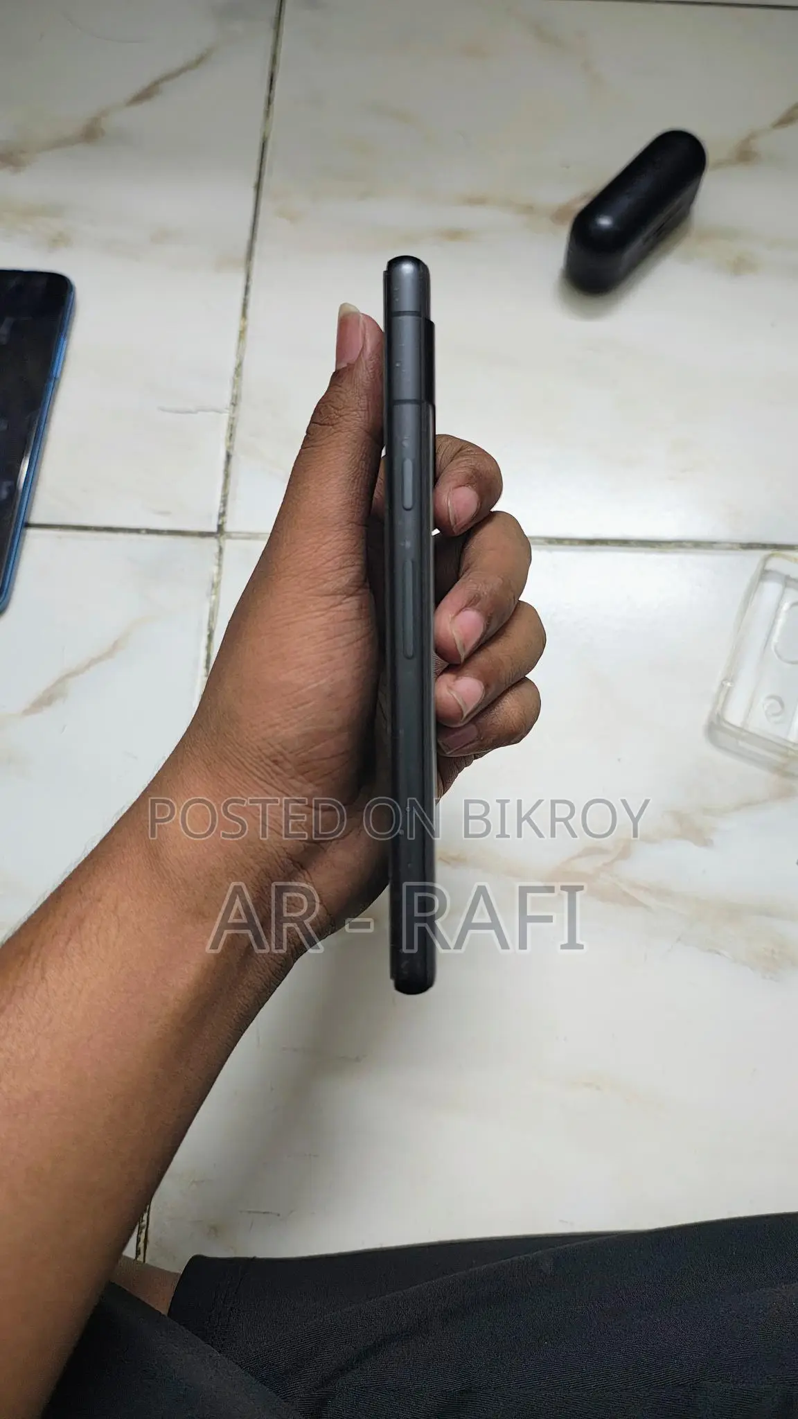 Google 7a 8 128 (Used)