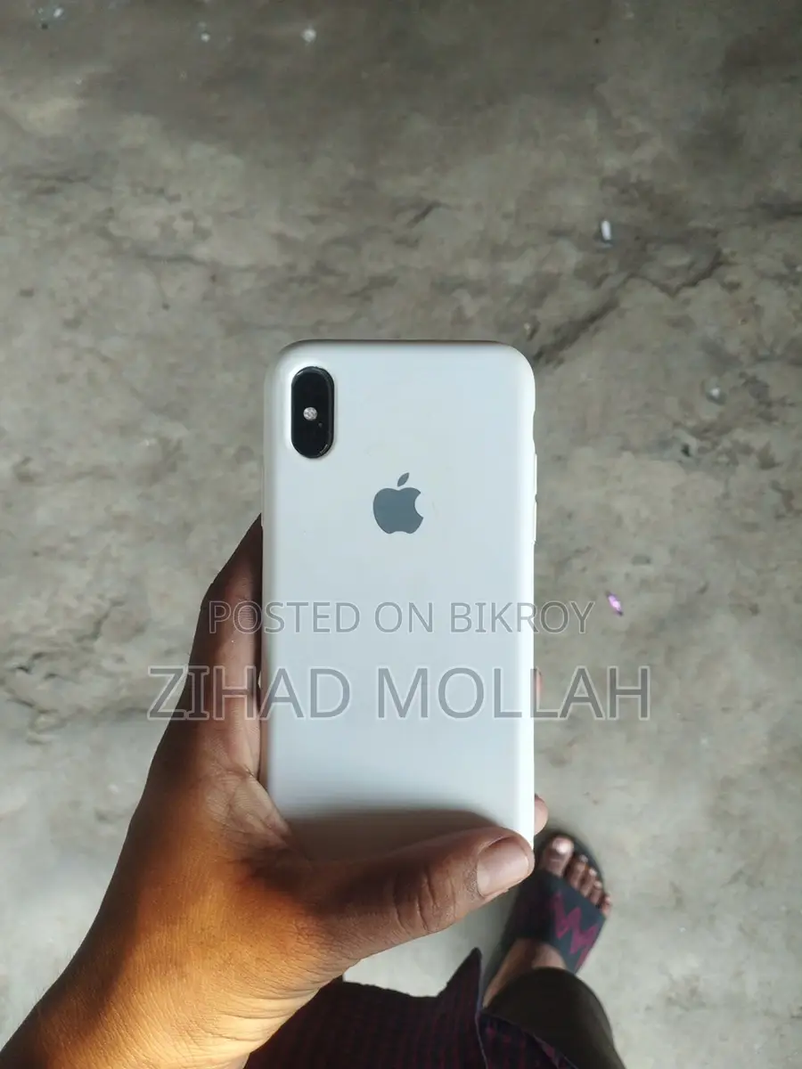 Apple iPhone X (Used)