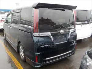 Toyota Esquire Gi Package 2021