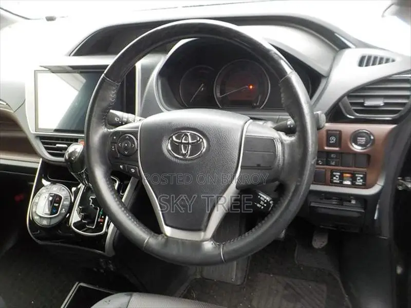 Toyota Esquire Gi Package 2021