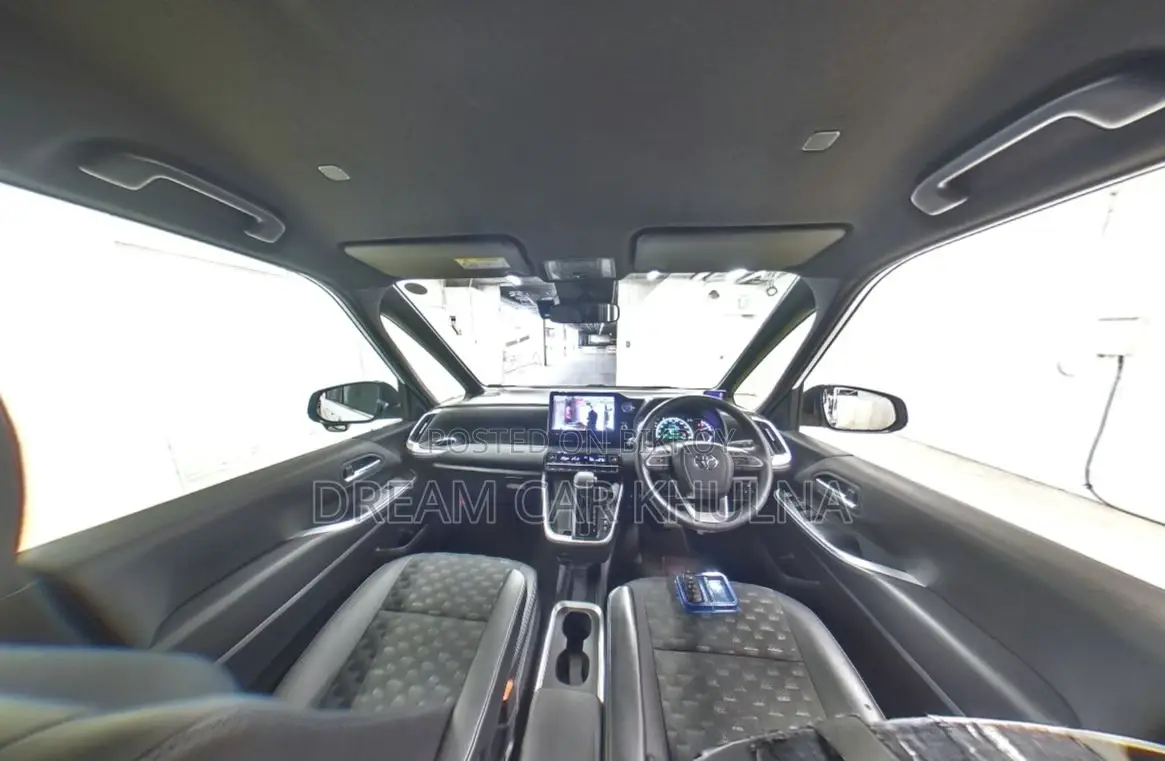Toyota Voxy S-Z Leg Rest Clng tv 2022