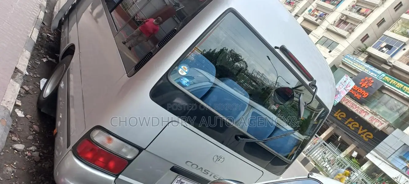 Toyota Coaster 2016