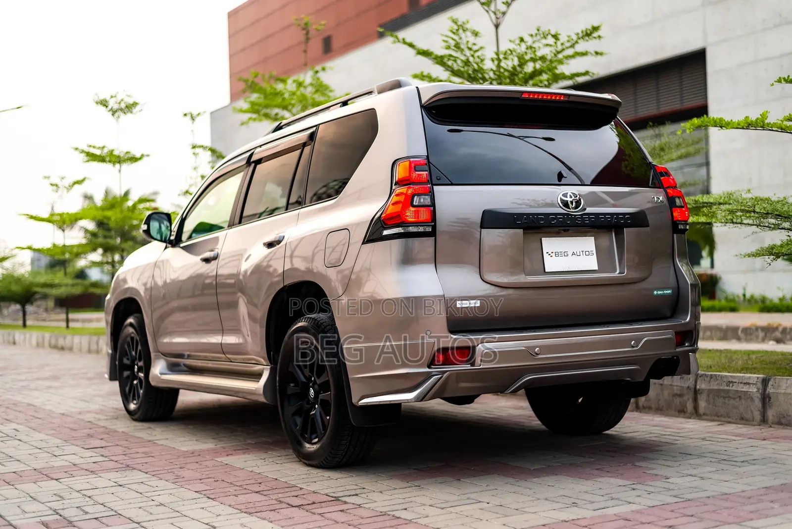 Toyota Prado 2023