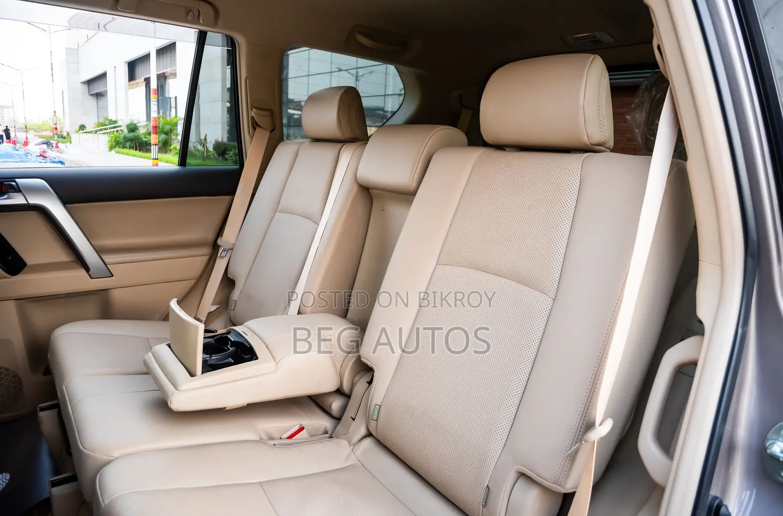 Toyota Prado 2023