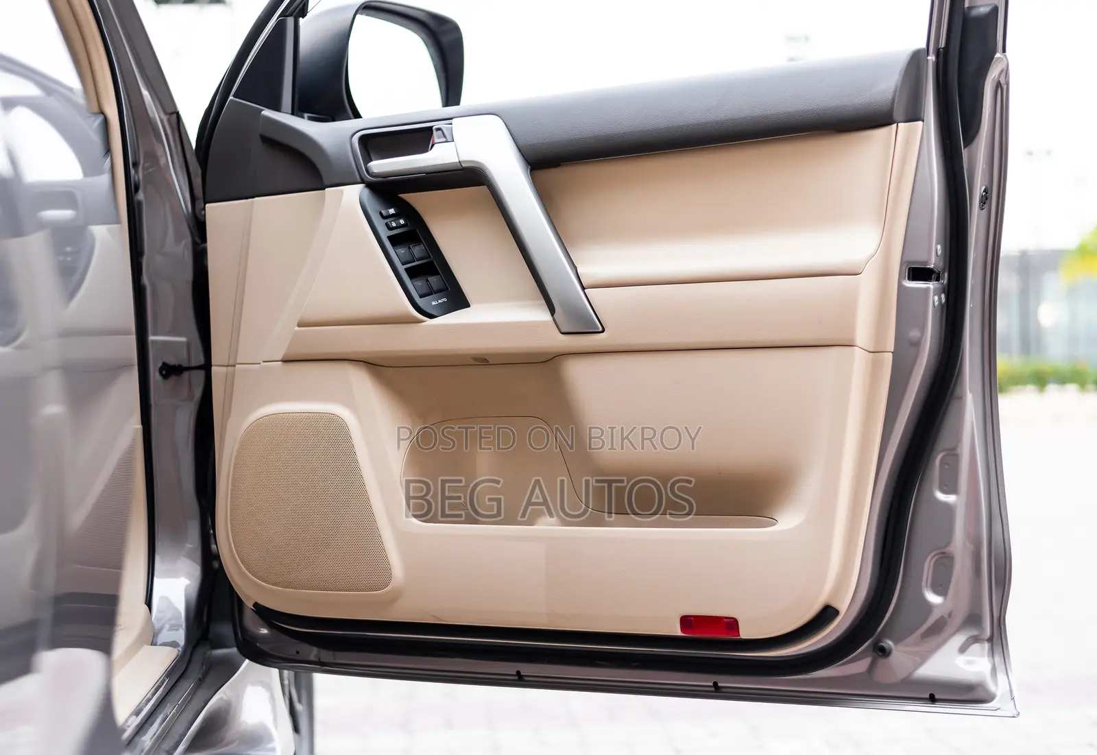 Toyota Prado 2023