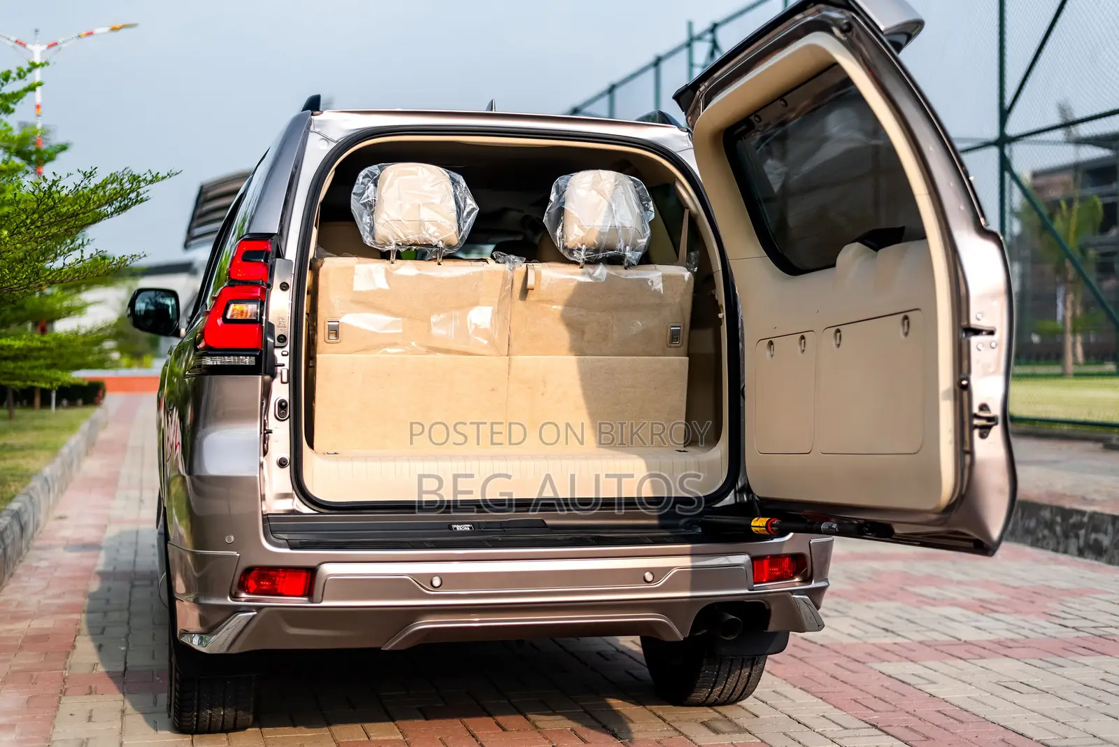 Toyota Prado 2023