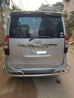 Toyota Noah 2 Door power 2007