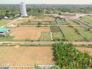 লেকের কাছে, সেক্টর #২৯-এ ৩ কাঠা জমি