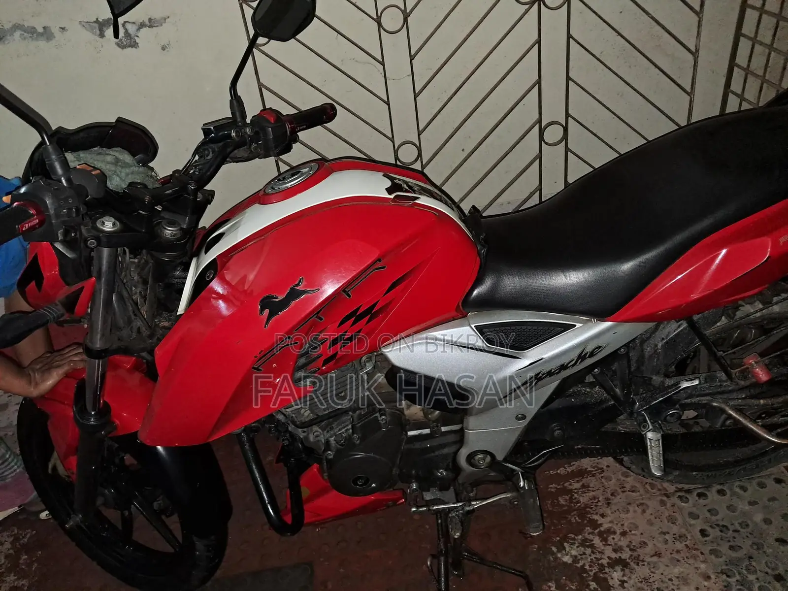টিভিএস অ্যাপাচি ১৬০ ৪ভি ২০১৯ রেড