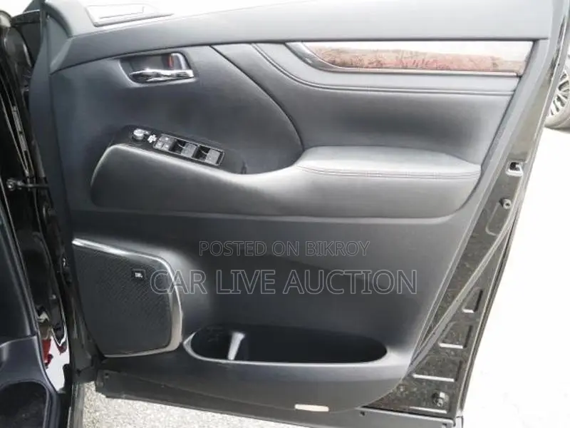 Toyota Alphard Executive Lounge 2022