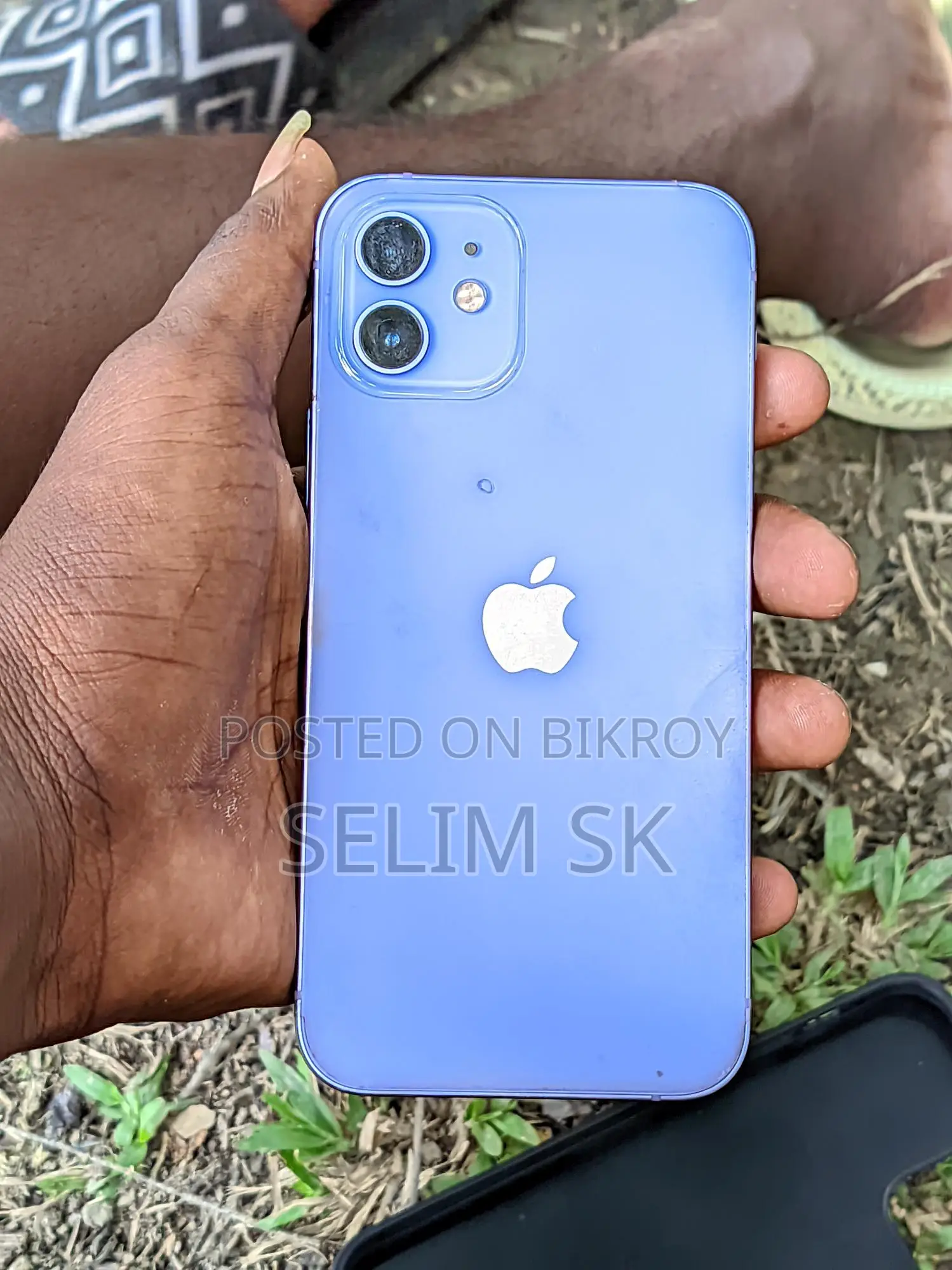 Apple iPhone 12 (Used)