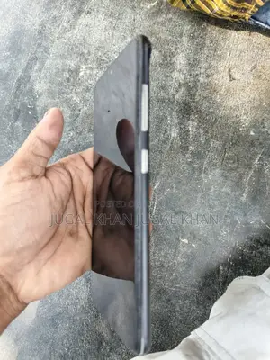 Samsung Galaxy A50 (Used)