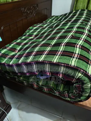 ৬ ফিট বাই ৭ একটি জাজিম বিক্রি হবে(শনির আখড়া, ঢাকা)