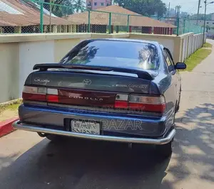 টয়োটা করোল্লা ১০০ এসই লিমিটেড জি ১৯৯৩