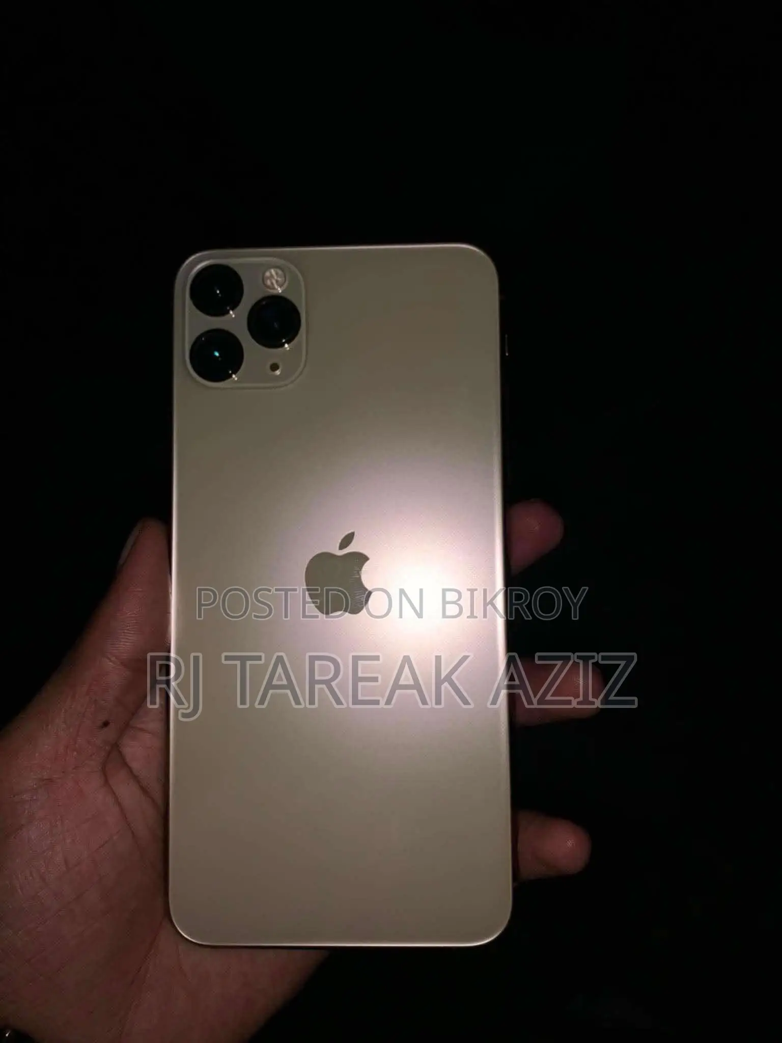 Apple iPhone 11 Pro Max . (Used)
