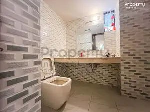 সেক্টর ৩-এ ২২০০ বর্গফুটের ইস্ট কর্নার অ্যাপার্টমেন্ট বিক্রয়