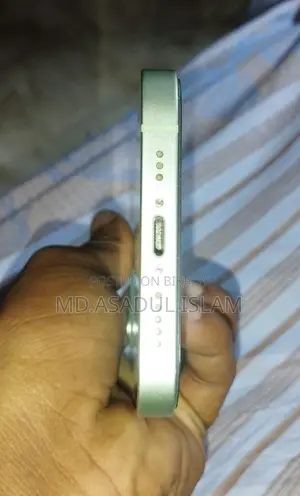 Apple iPhone 12 (Used)