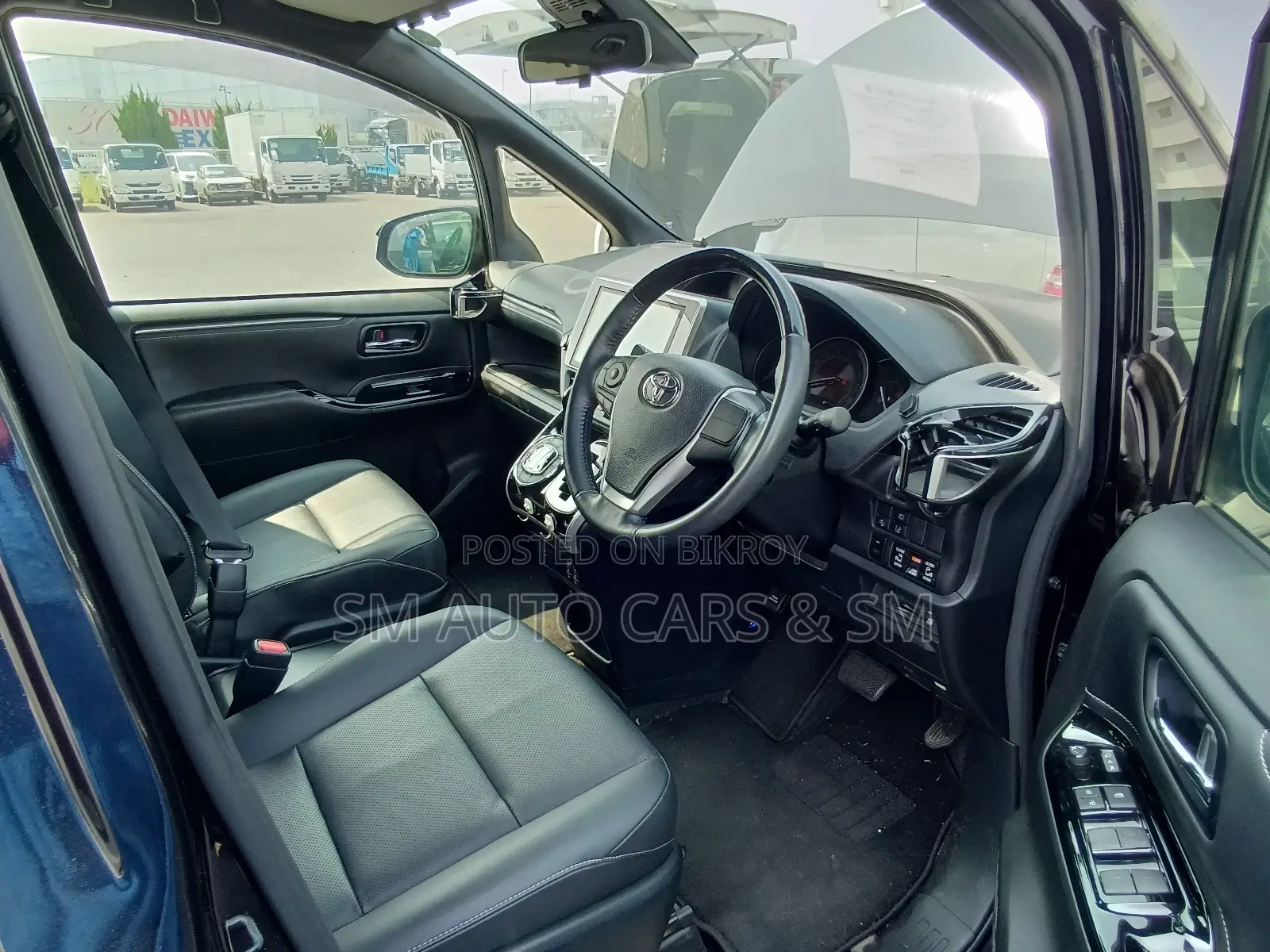 Toyota Esquire Non Hybrid Gi Black 2020