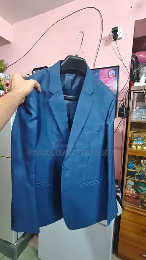 স্যুট বিক্রয়
