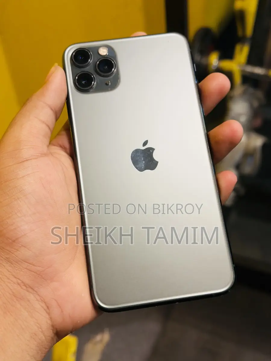 Apple iPhone 11 Pro Max . (Used)