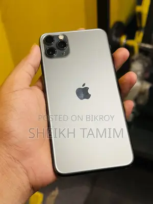 Apple iPhone 11 Pro Max . (Used)