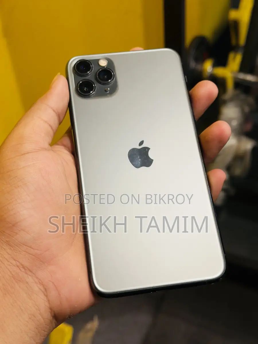 Apple iPhone 11 Pro Max . (Used)