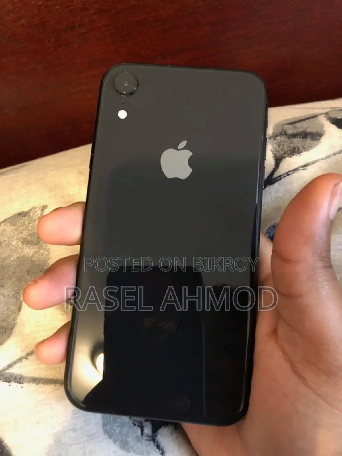 Apple iPhone XR 64 GB (Used)