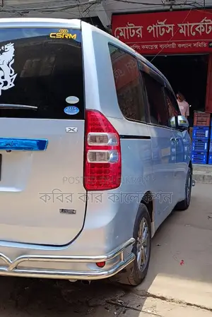Toyota Noah key start 2011