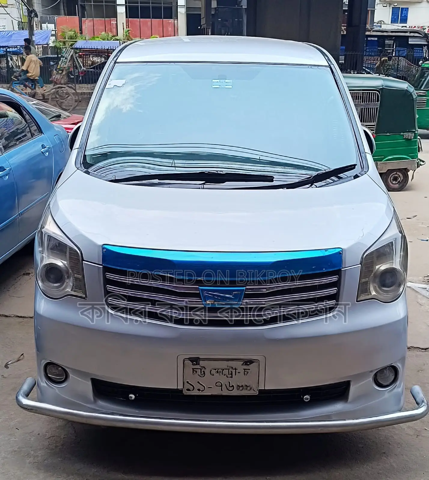 Toyota Noah key start 2011