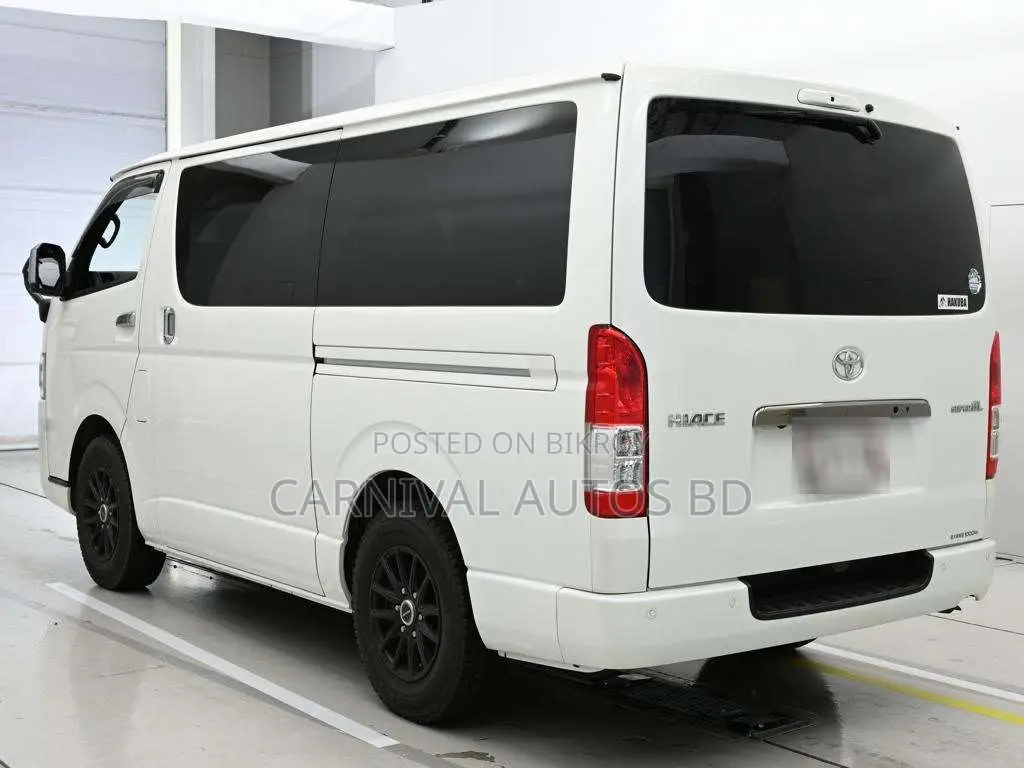 Toyota Hiace SUPER GL DARK PRIME 2022