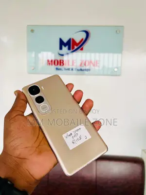 Vivo Y400 pro 8/128 Offer (Used)