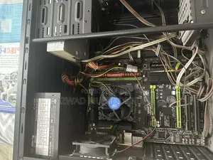 ডেস্কটপ কম্পিউটার (HDD/SSD এবং মনিটর ছাড়া)