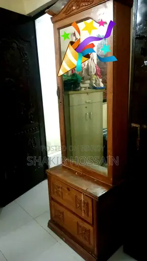 ড্রেসিং টেবিল,