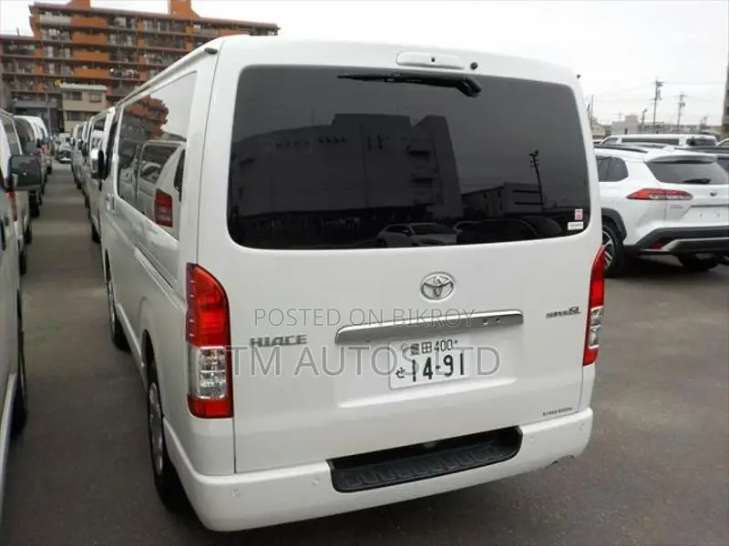 Toyota Hiace SUPER GL 4.0 PEARL 2021