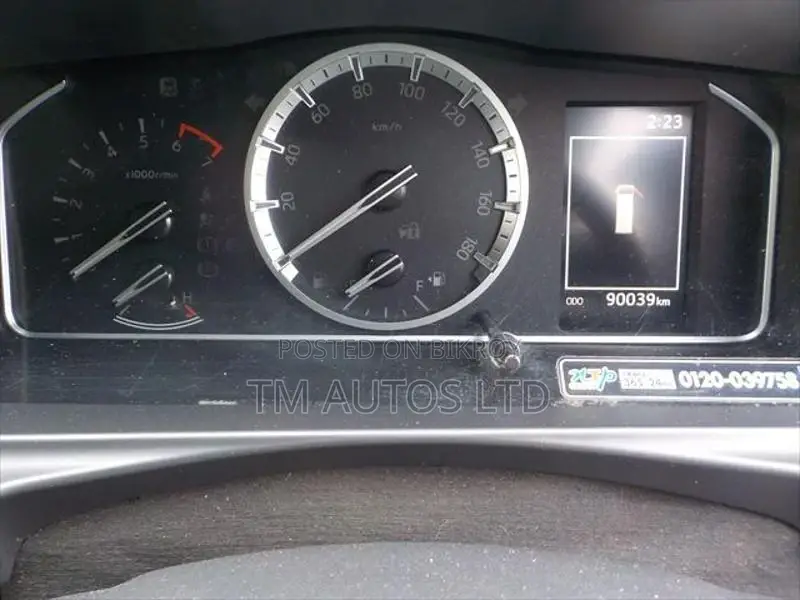 Toyota Hiace SUPER GL 4.0 PEARL 2021